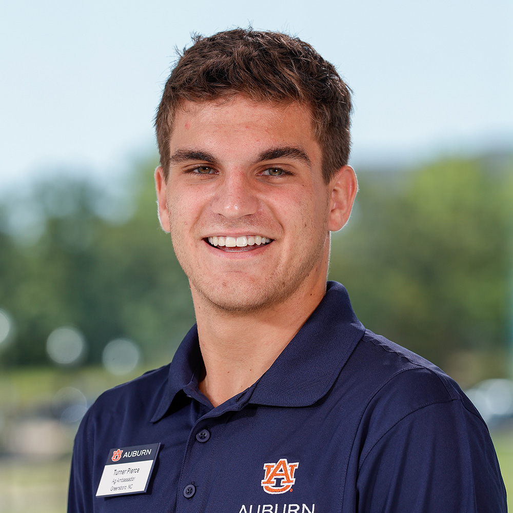 Turner Pierce headshot