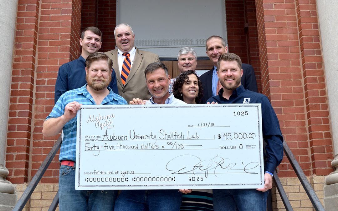 Alabama Oyster Social raises $45,000 for oyster farming research, training