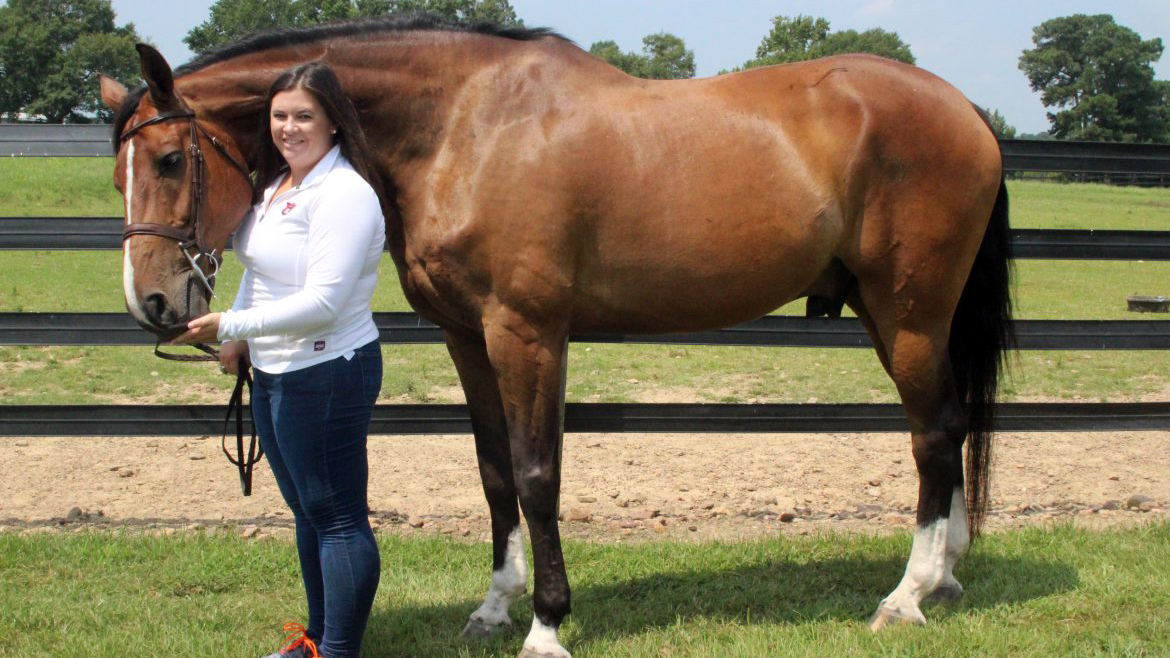 Jessica Braswell, Auburn Equestrian coach with horse