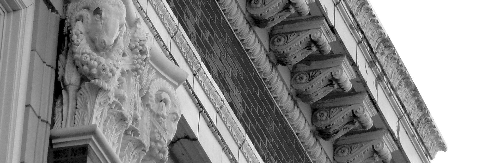 Auburn-University-Comer-Hall-roof-edge-bw-sm