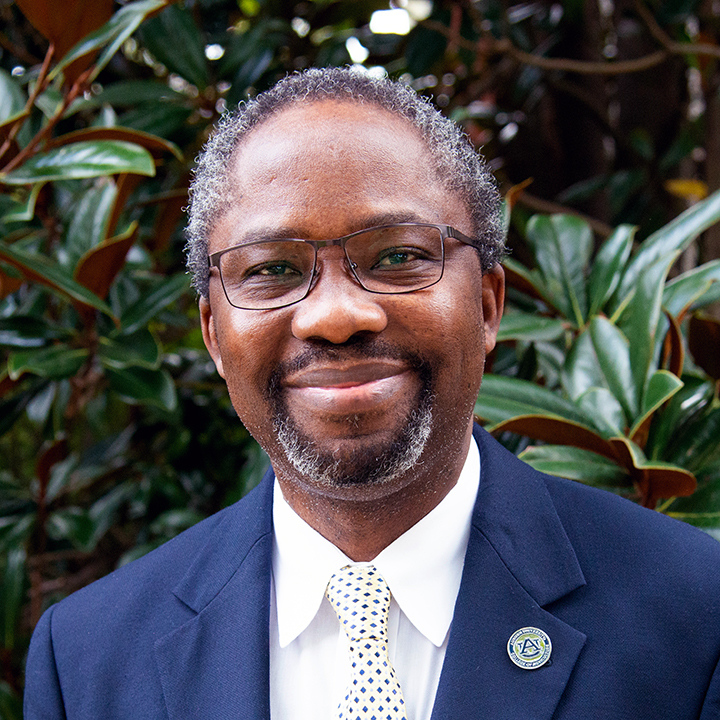 Henry-Fadamiro-Auburn-Photo-Headshot-8029 Henry-Fadamiro-Auburn-Photo-Headshot-8029