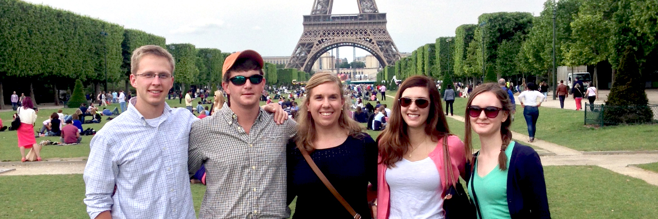 Auburn-COA-Eiffel-Tower-France-study-abroad-sm2