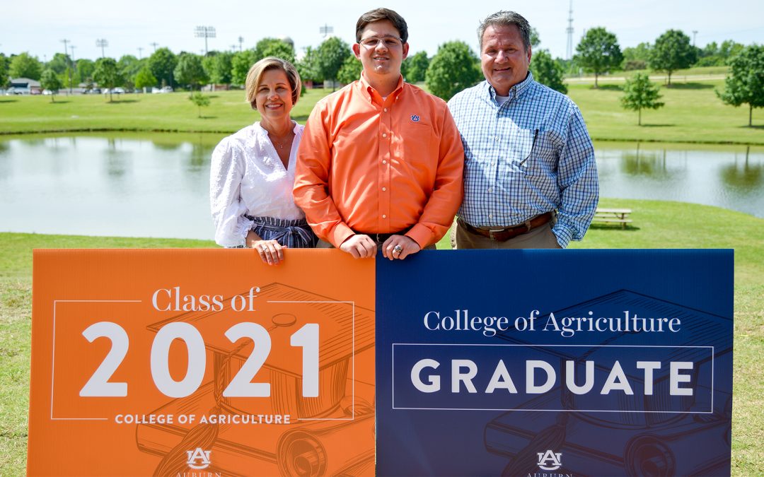 College of Agriculture recognizes fall 2021 award winners & graduates