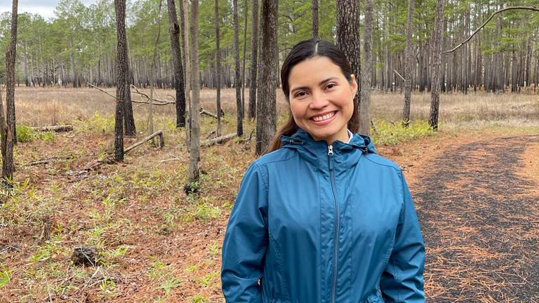 Nelda-Raquel-Hernandez-Martinez-in-woods-Honduras