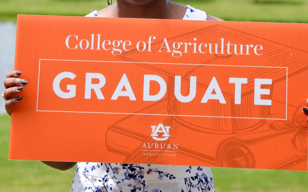 Congratulate Auburn agriculture’s spring class of 2022 award winners & graduates.