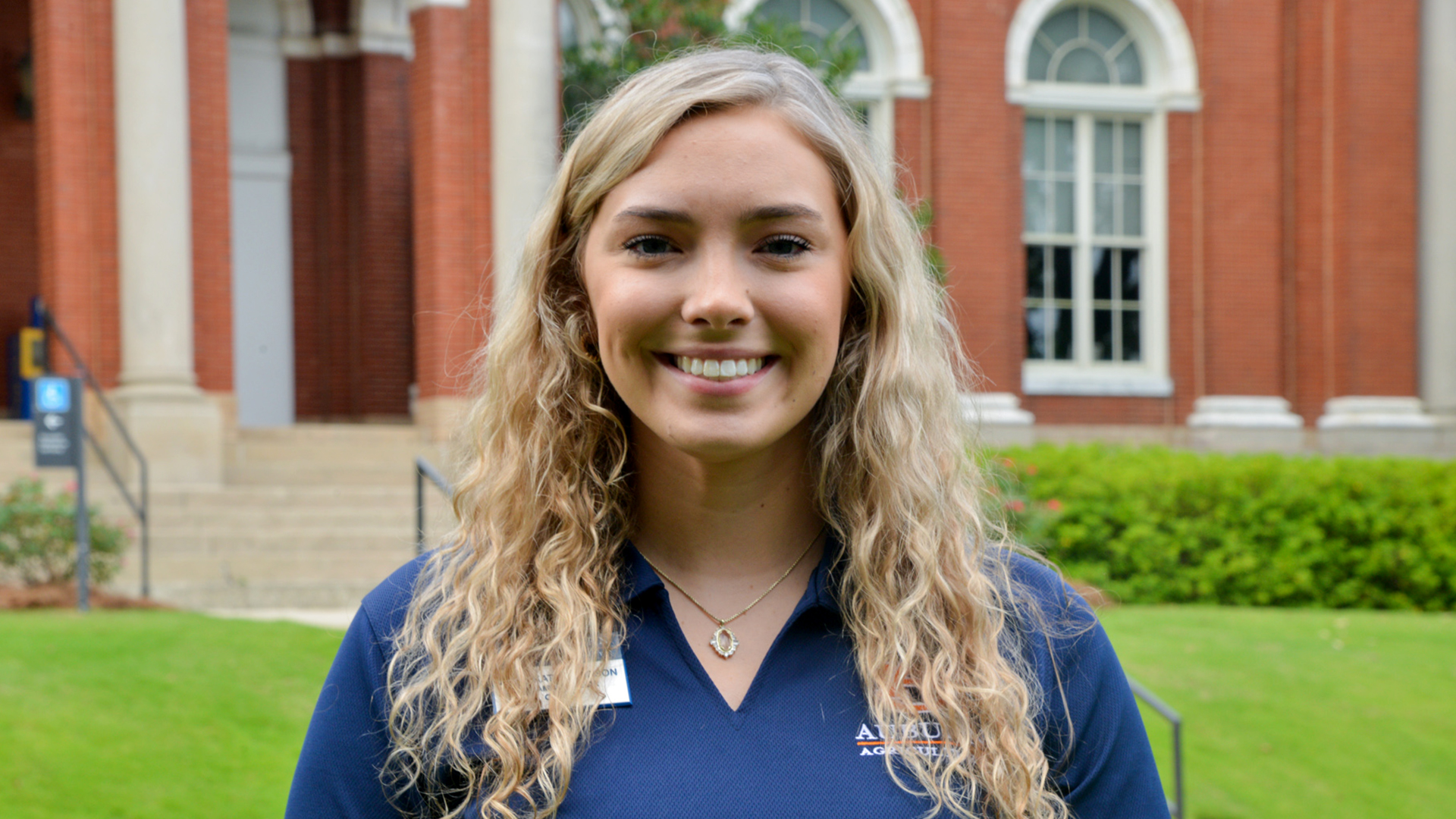 Anna-Kate-Coursen-Auburn-Ag-Ambassador-2022-Alabama-USA