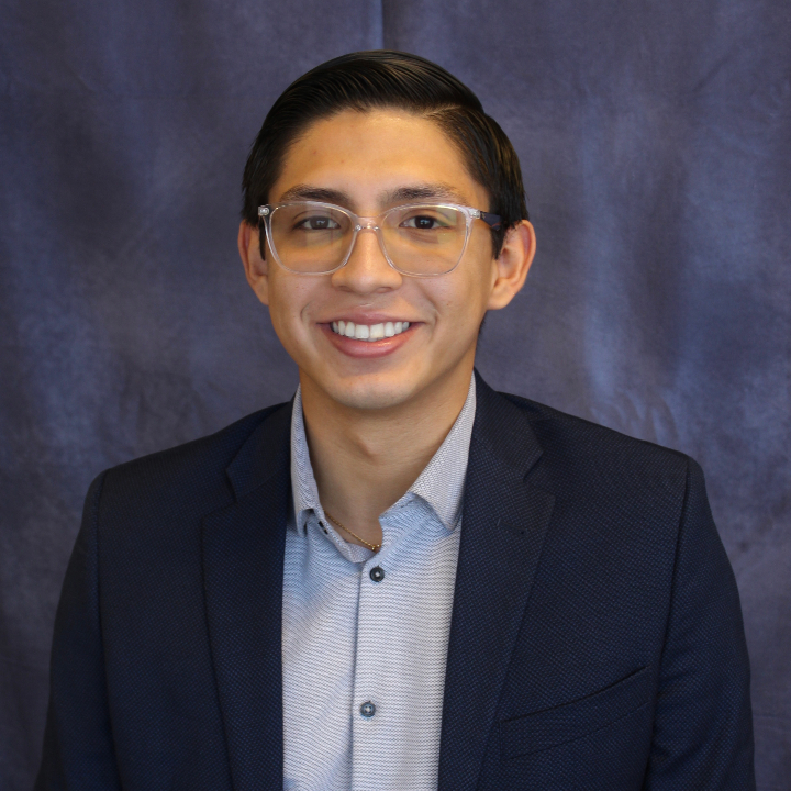 Ricardo Barrazeuta headshot