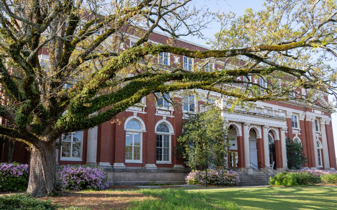 Three students receive presidential awards