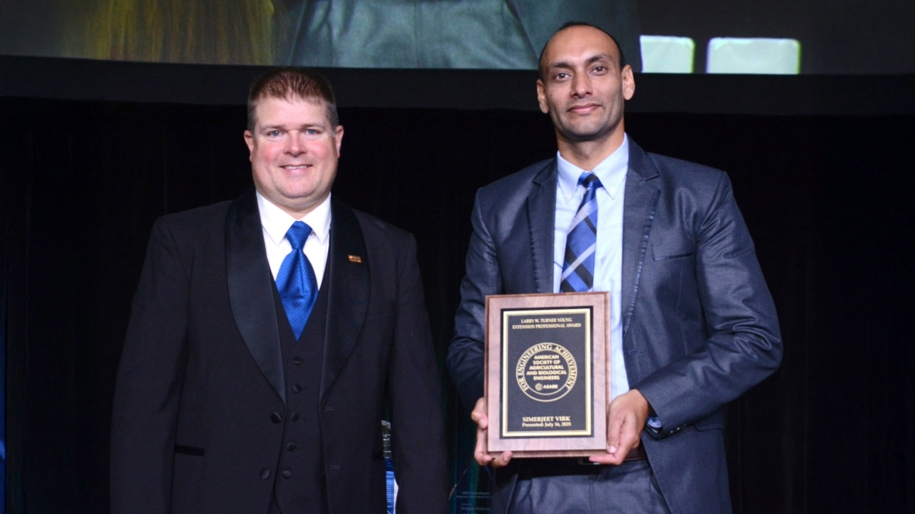Simer Virk with award 2025