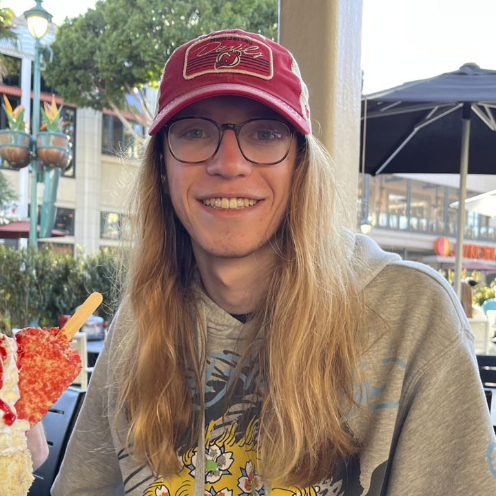 Smith Easton headshot